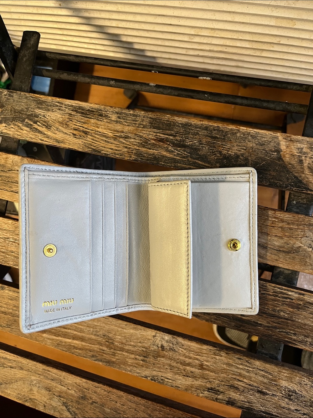 Miu Miu Cream Quilted Leather Compact Wallet with Gold Logo - Picture 5 of 8